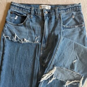 Abercrombie Women’s Ankle Straight Ultra High Rise W30